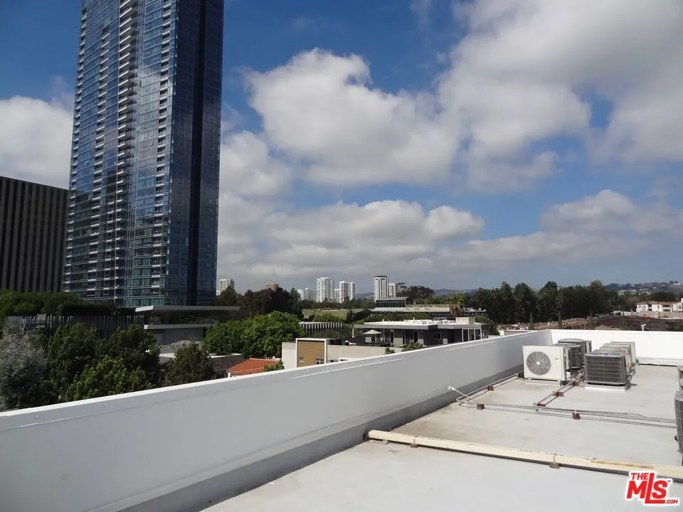 9950 Durant Drive 504, Beverly Hills, California 90212 home-pic-60